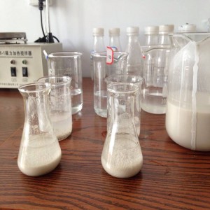 聚丙烯酰胺存儲和使用為什么不能用鐵罐？