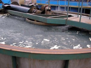 聚丙烯酰胺粒徑目數(shù)的大小影響使用效果嗎？